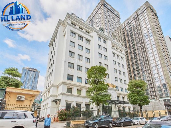 Với lợi thế giao thông thuận tiện nên nhiều khách hàng lựa chọn và tìm thuê văn phòng tòa nhà Kim Hoàn