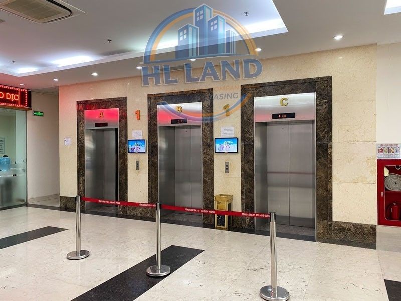 Văn phòng trống tại 319 Tower Yên Hòa