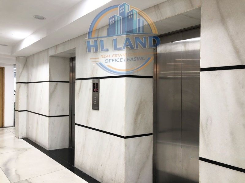 Thang máy tốc độ cao của tòa nhà 169 Nguyễn Ngọc Vũ