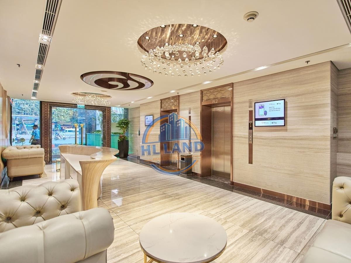 Grandeur Palace nổi bật với thiết kế hiện đại, cách bày trí sang trọng