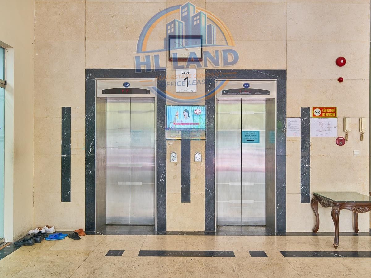 Tòa nhà Kim Ánh với thang máy tốc độ cao, đáp ứng di chuyển nhanh trong tòa nhà