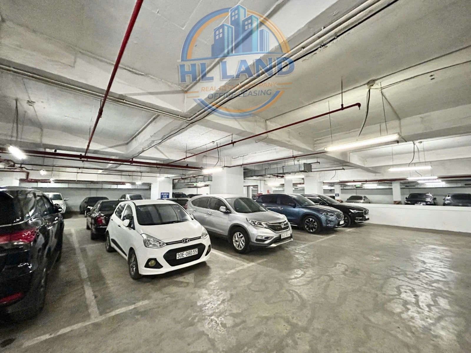 Tầng hầm đỗ xe rộng rãi của Tòa nhà Lilama 10