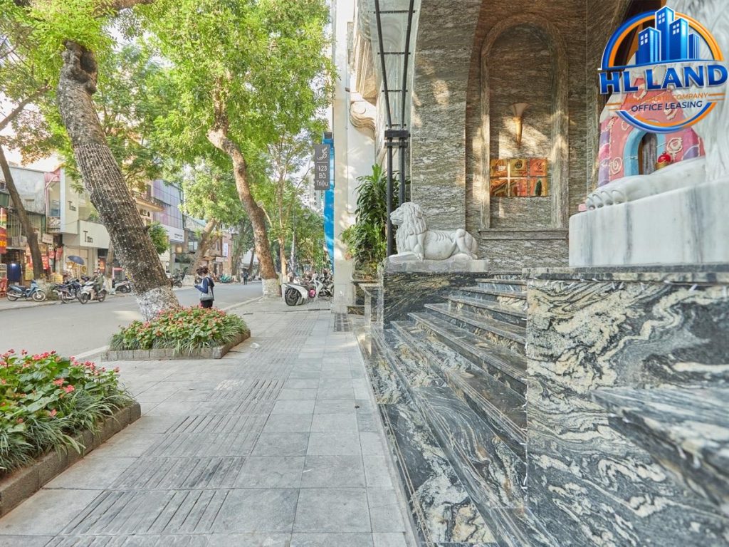cho thuê văn phòng v building 125 bà triệu