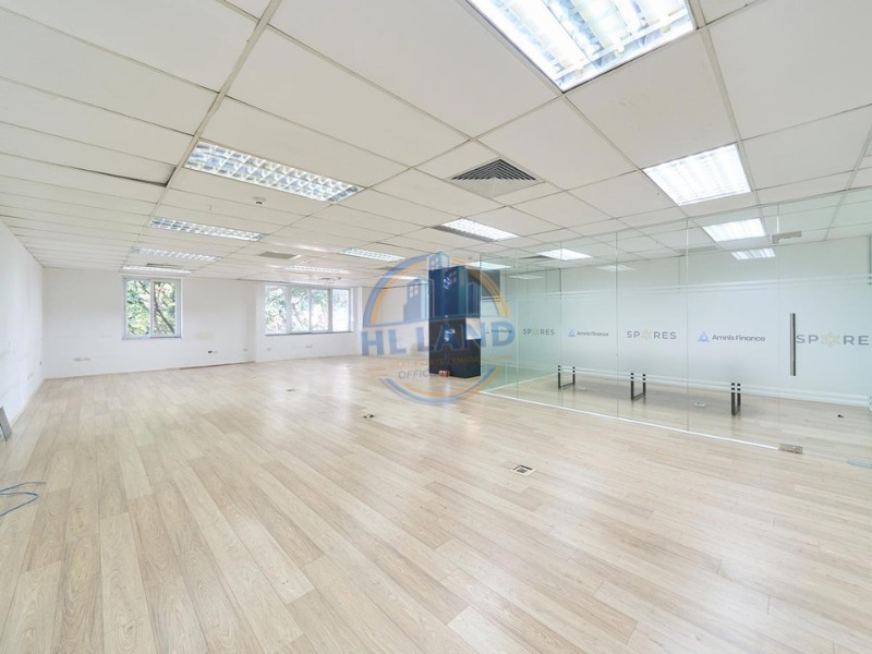 thuê văn phòng tại naforimex building bà triệu
