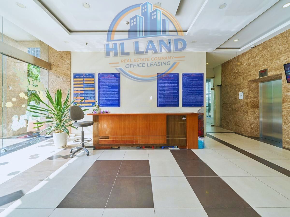 Tòa nhà Sun Square nổi bật với thiết kế hiện đại và cách bày trí sang trọng