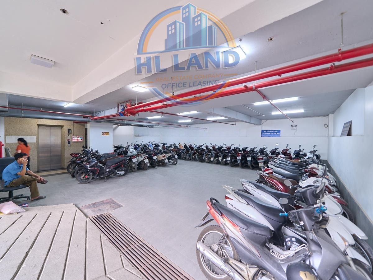 Tòa nhà Gems Duy Tân Building với tầng hầm gửi xe rộng rãi