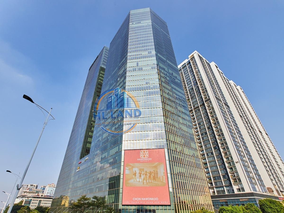 Tòa Capital Place có quy mô lớn với thiết kế hiện đại