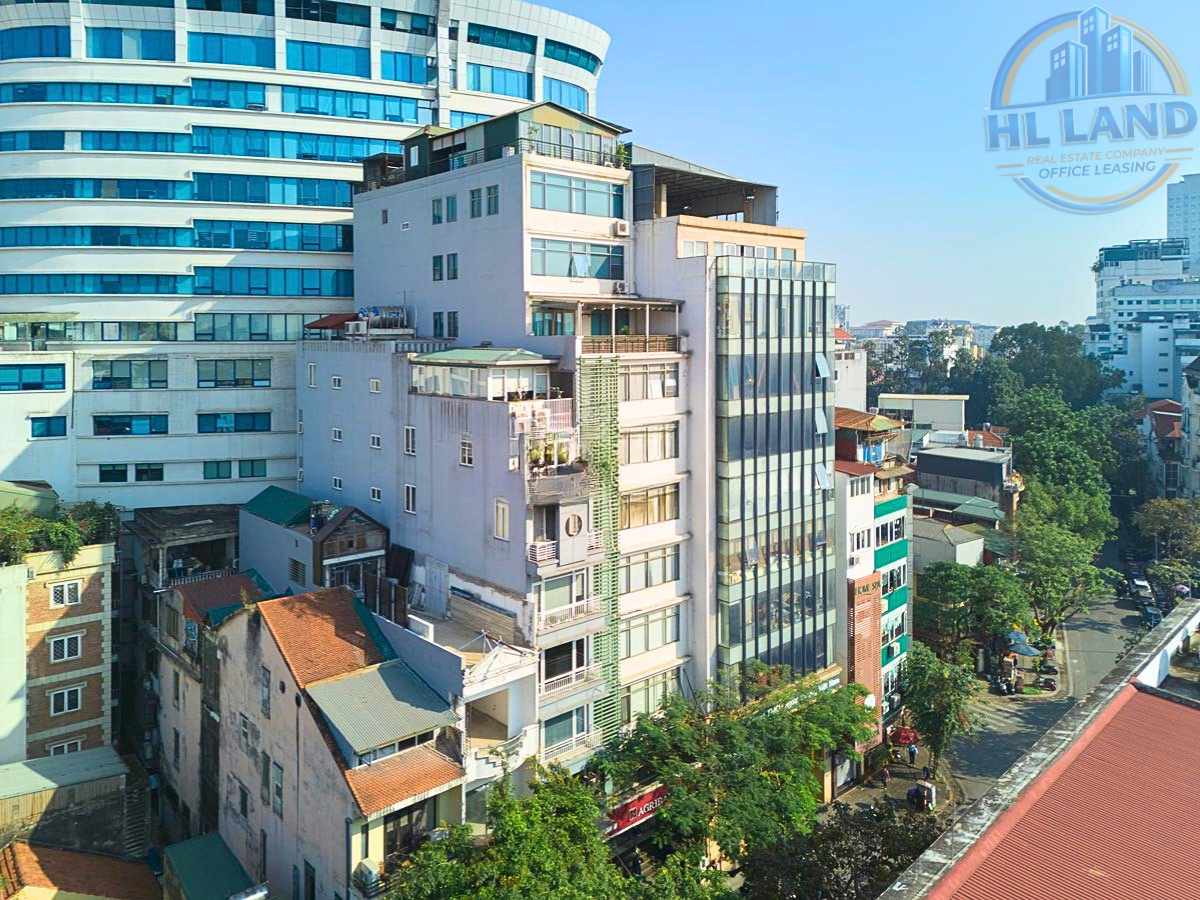 Grand Building có quy mô xây dựng lớn và hiện đại 