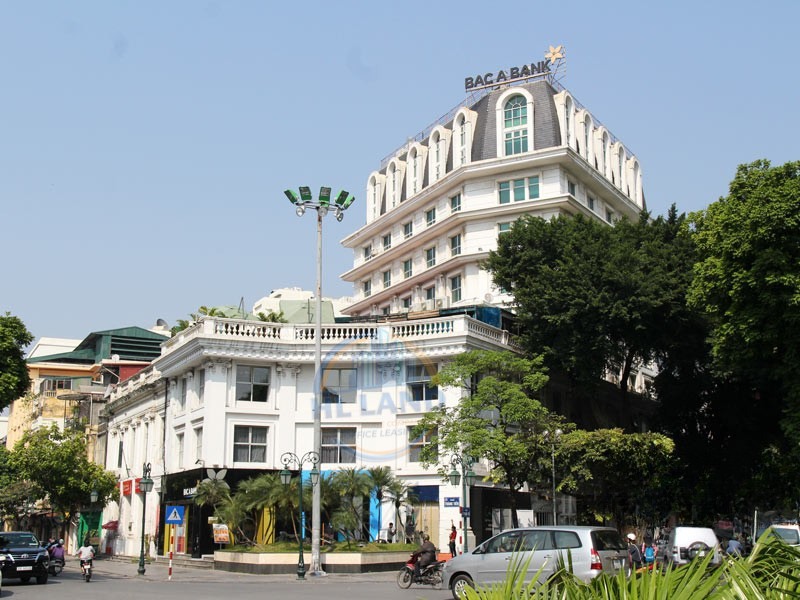 Tổng quan tòa nhà Opera Business Centre
