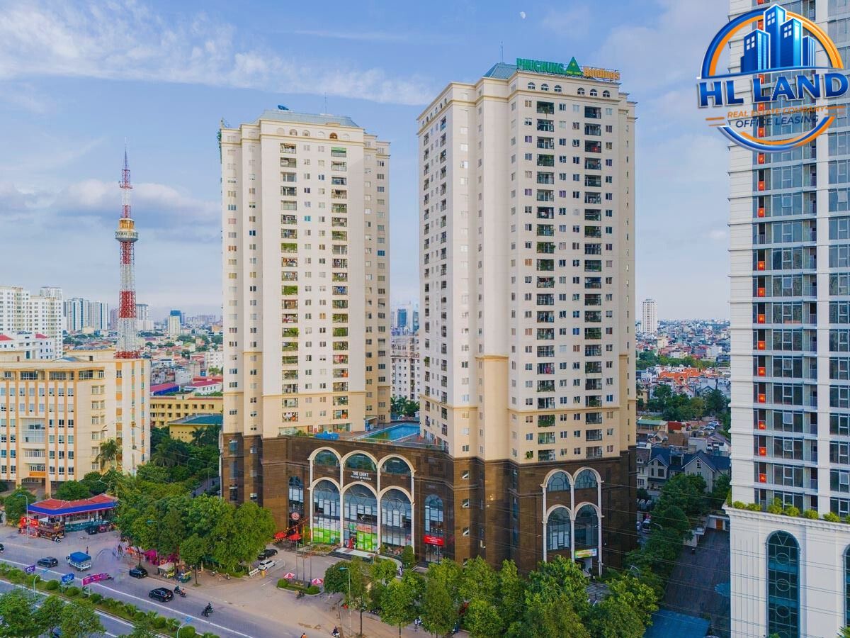 The Light với quy mô lớn