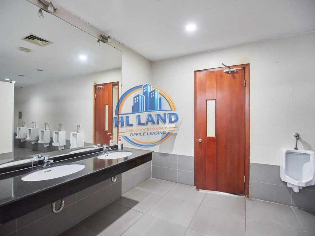 Văn phòng trống tại Tòa nhà Veam phường Phú Thượng