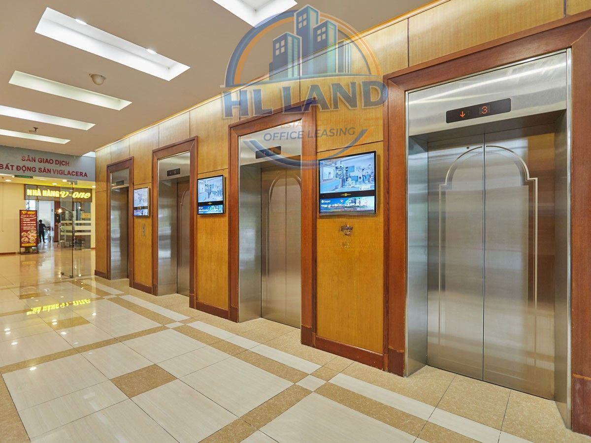 Viglacera Tower sở hữu thang máy tốc độ cao với tải trọng lớn