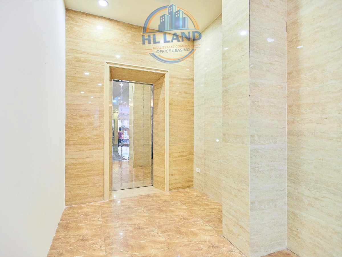 Hệ thống thang máy tốc độ cao của Tòa nhà 141 Bà Triệu