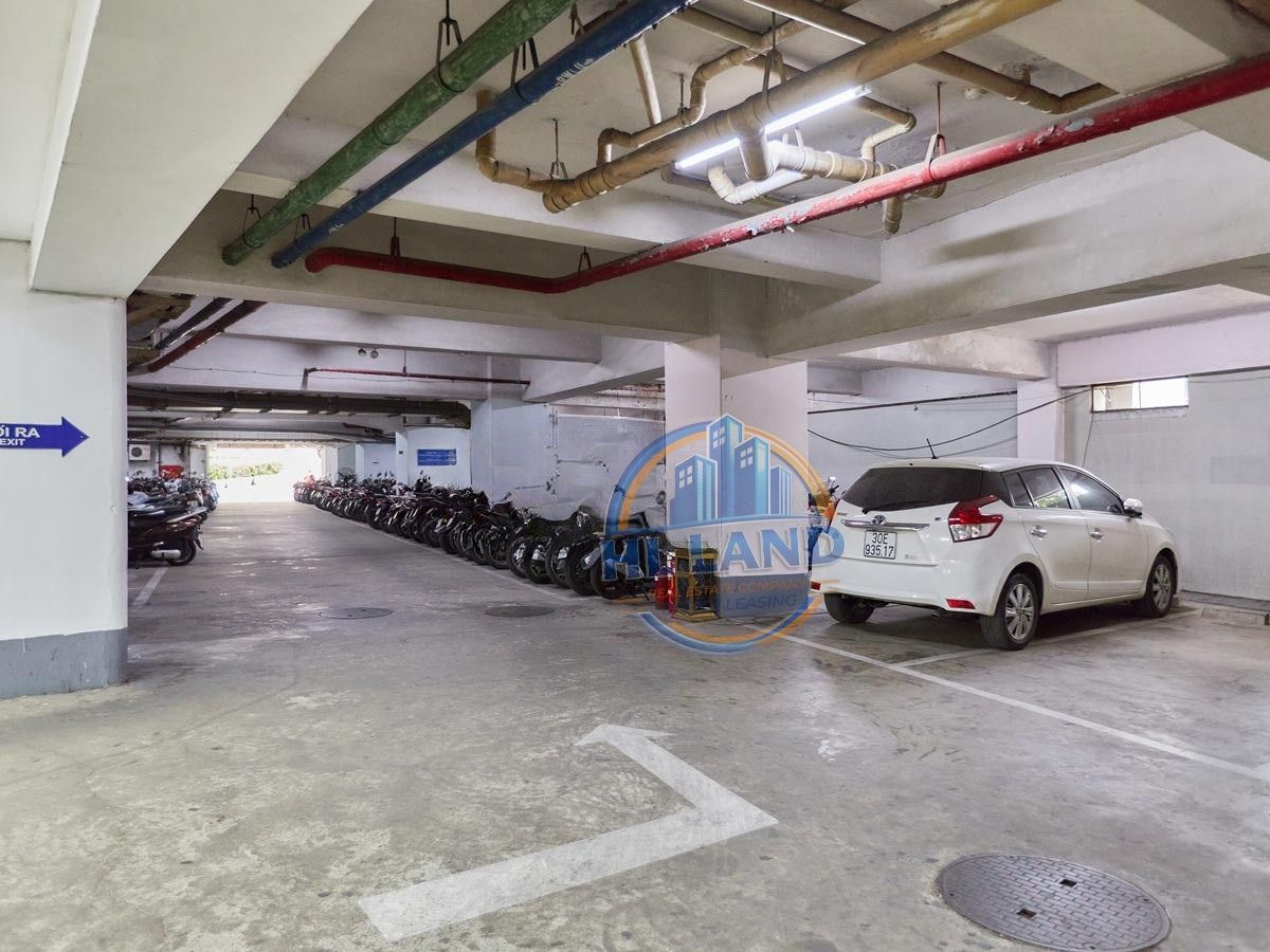 Hầm gửi xe rộng rãi của tòa V Tower Kim Mã