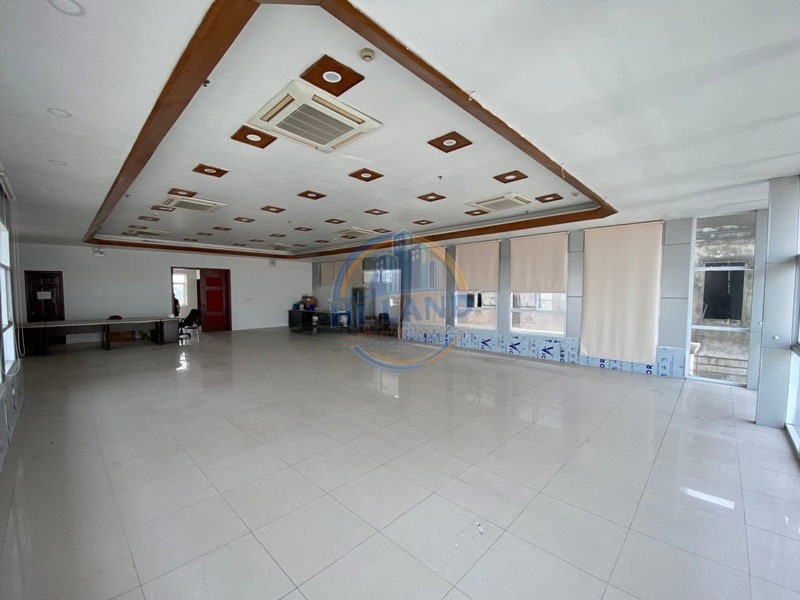 văn phòng trống vietrans tower 15bis lý nam đế