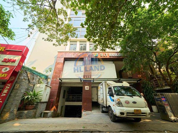 Tổng quan tòa nhà B&T Building