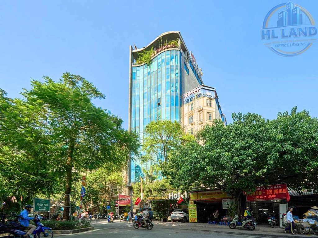 văn phòng trống tòa nhà nam anh hoàng đạo thúy