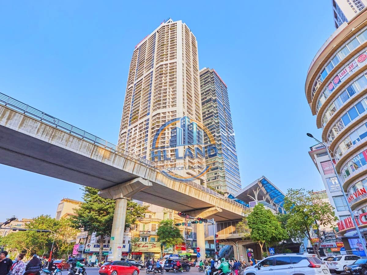 Kết nối giao thông của tòa văn phòng hạng A Discovery Complex 
