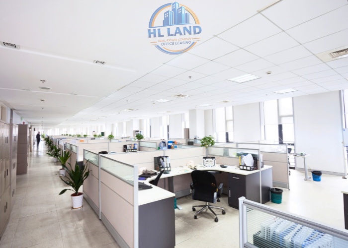Rent Adjustment, Holdover Rent và Leasehold Improvement ảnh hưởng gì đến chi phí thuê văn phòng?