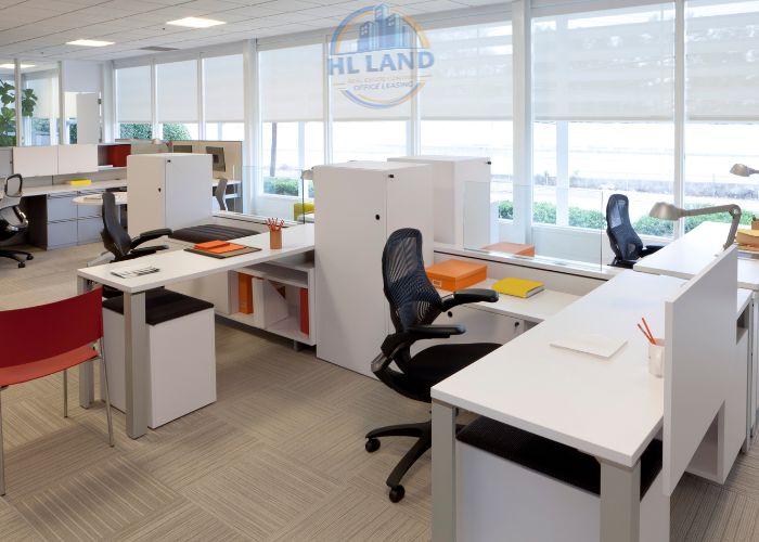 Số lượng phòng họp, phòng lãnh đạo và khu vực chung chiếm bao nhiêu diện tích?
