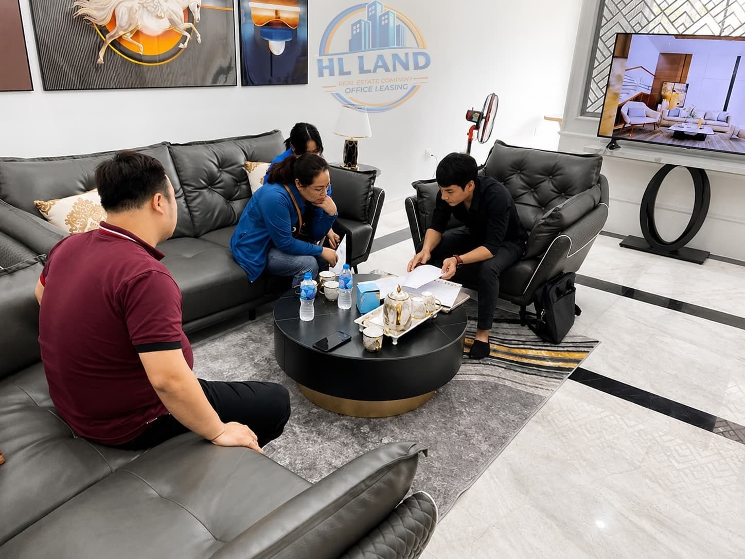 Hỗ trợ đàm phán và hoàn thiện giao dịch