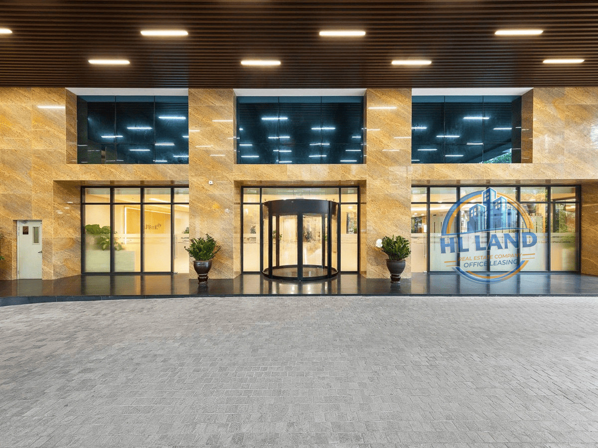 Why Lease an Office at LPB Tower?
