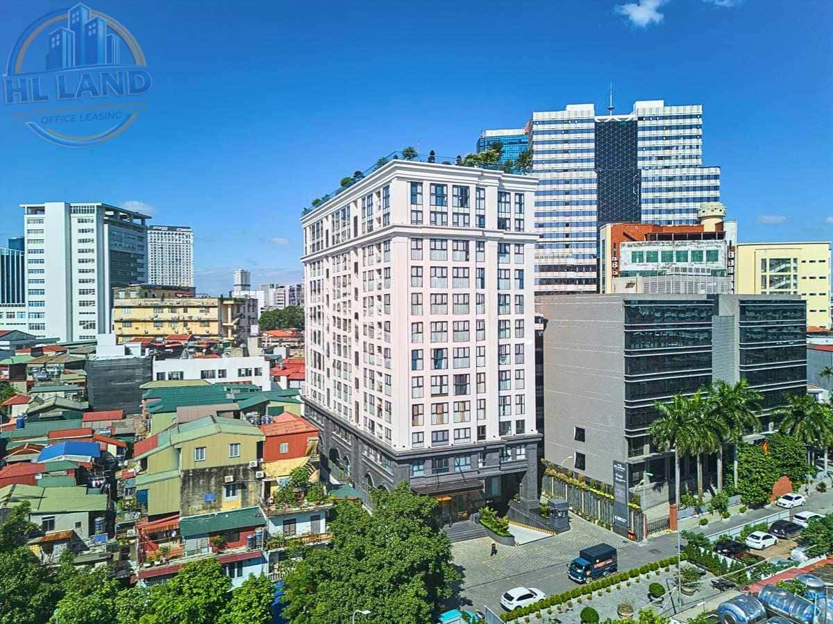 Location and Transport Advantages of The Gloria Building