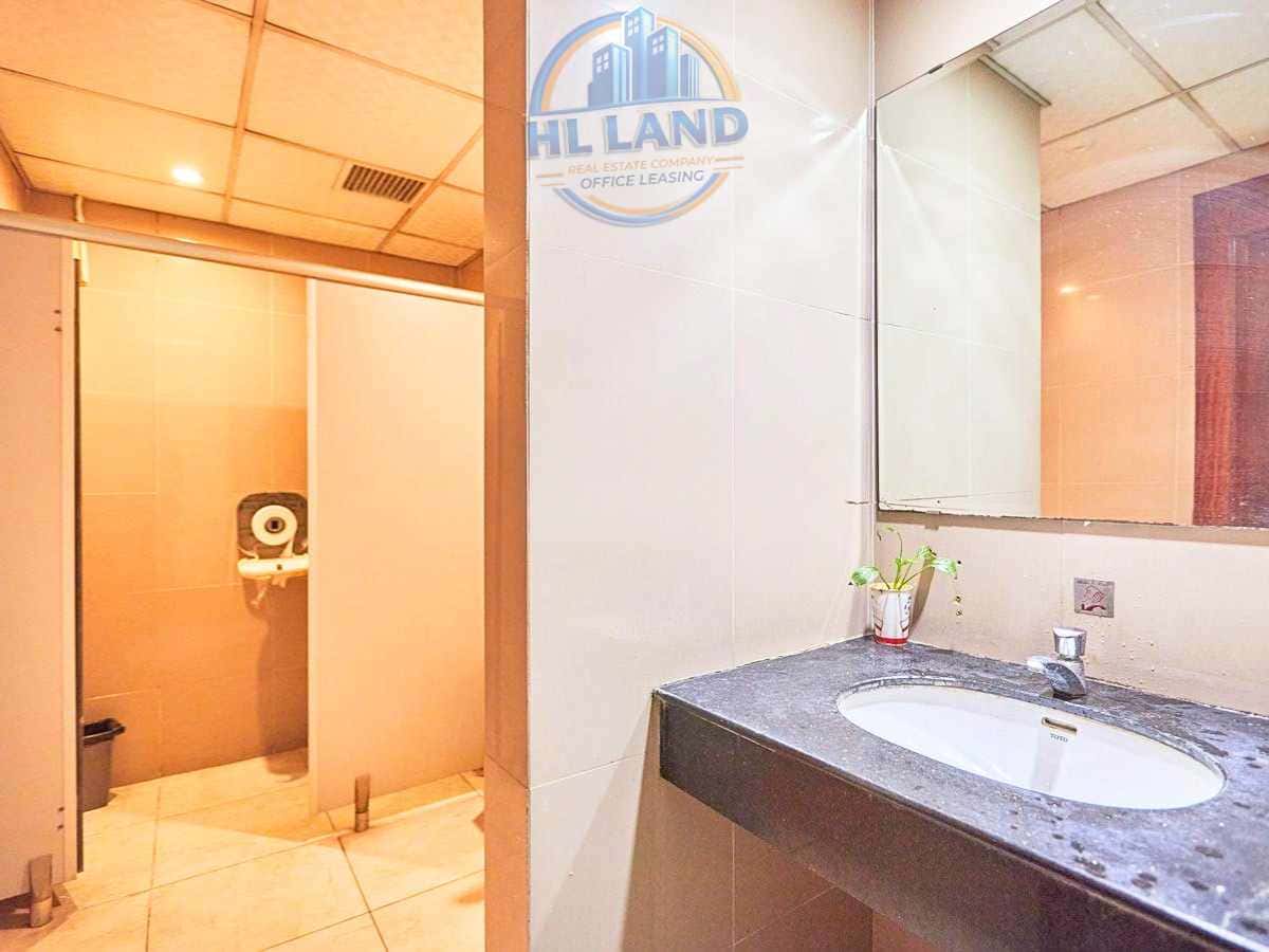 Equipment, Amenities and Services at Viet Tower