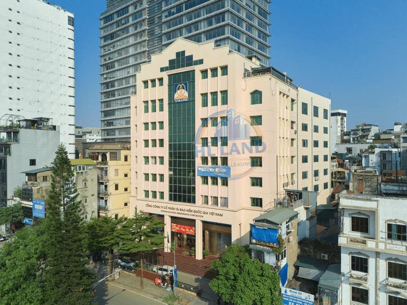 Location and Transport Connections of VINARE Building