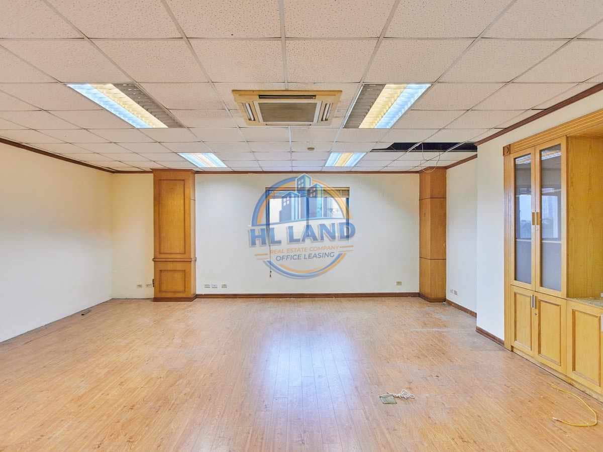 Office Rental Price and Vacant Space at Vinatea Building