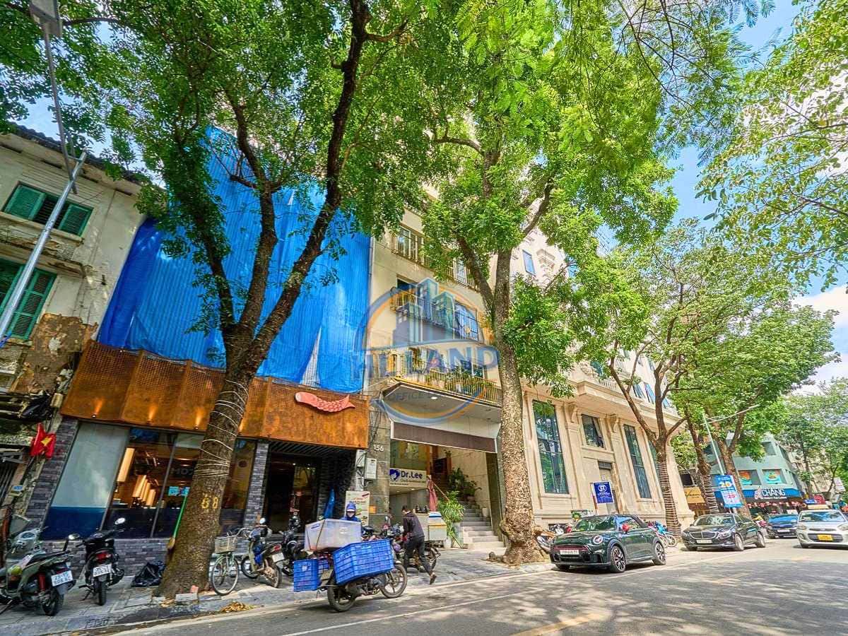 Business Environment and Suitable Tenants at Zodi Building
