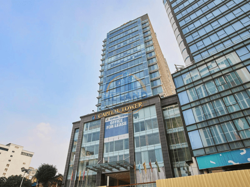 Building Scale and Office Space for Lease at Capital Tower