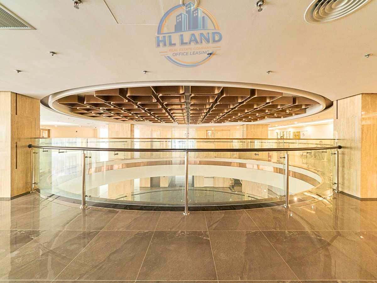 Architecture and Office Standards at Green Diamond Building