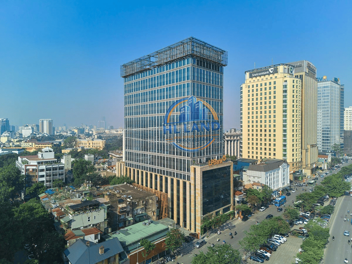 Location and Transport Advantages of LPB Tower