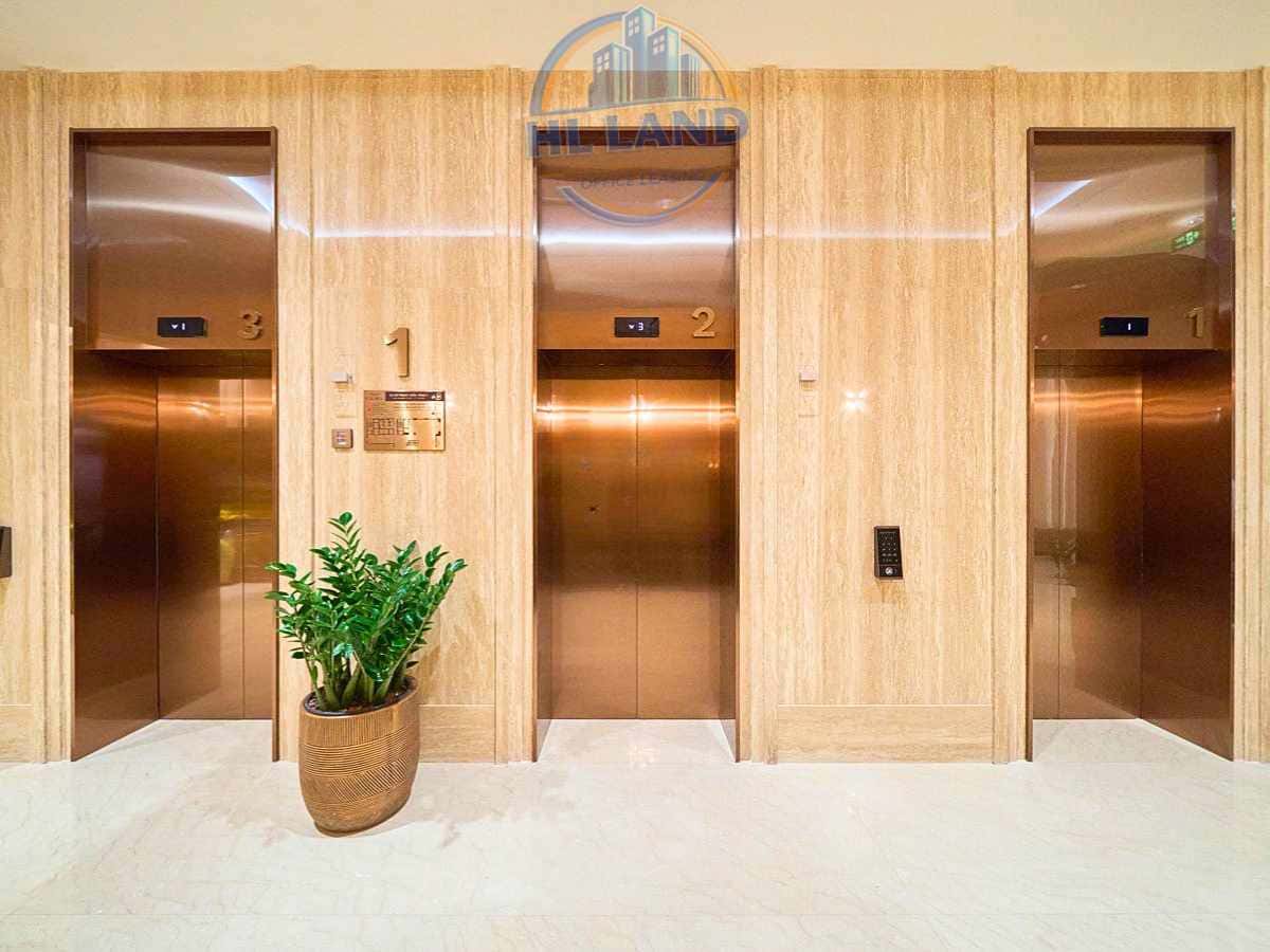Facilities, Equipment, and Services at ThaiSquare Caliria