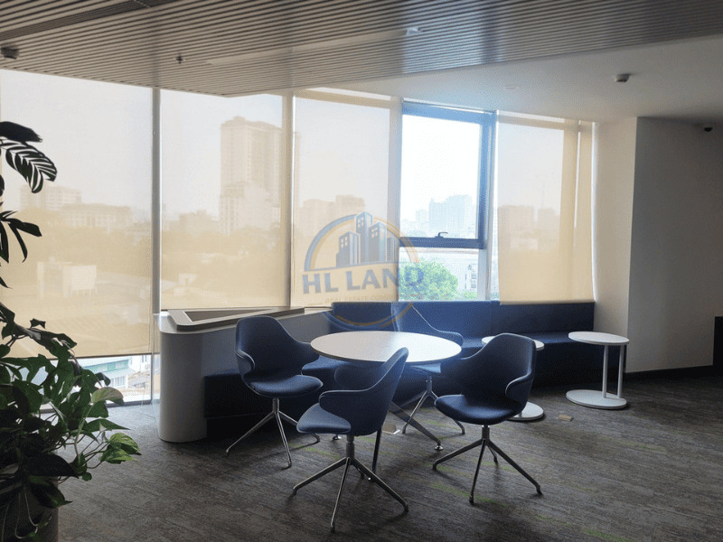 Business Environment and Typical Tenants at Viet Phat Tower