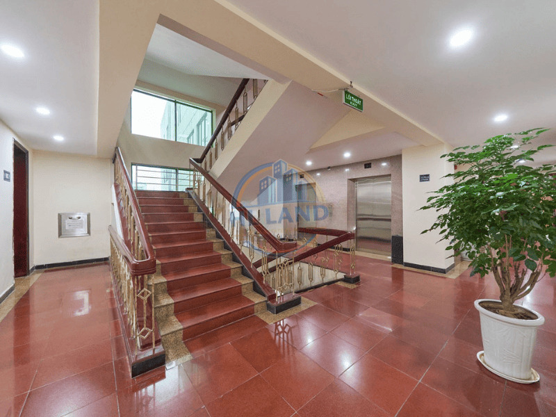 Business Environment and Suitable Tenant Profile