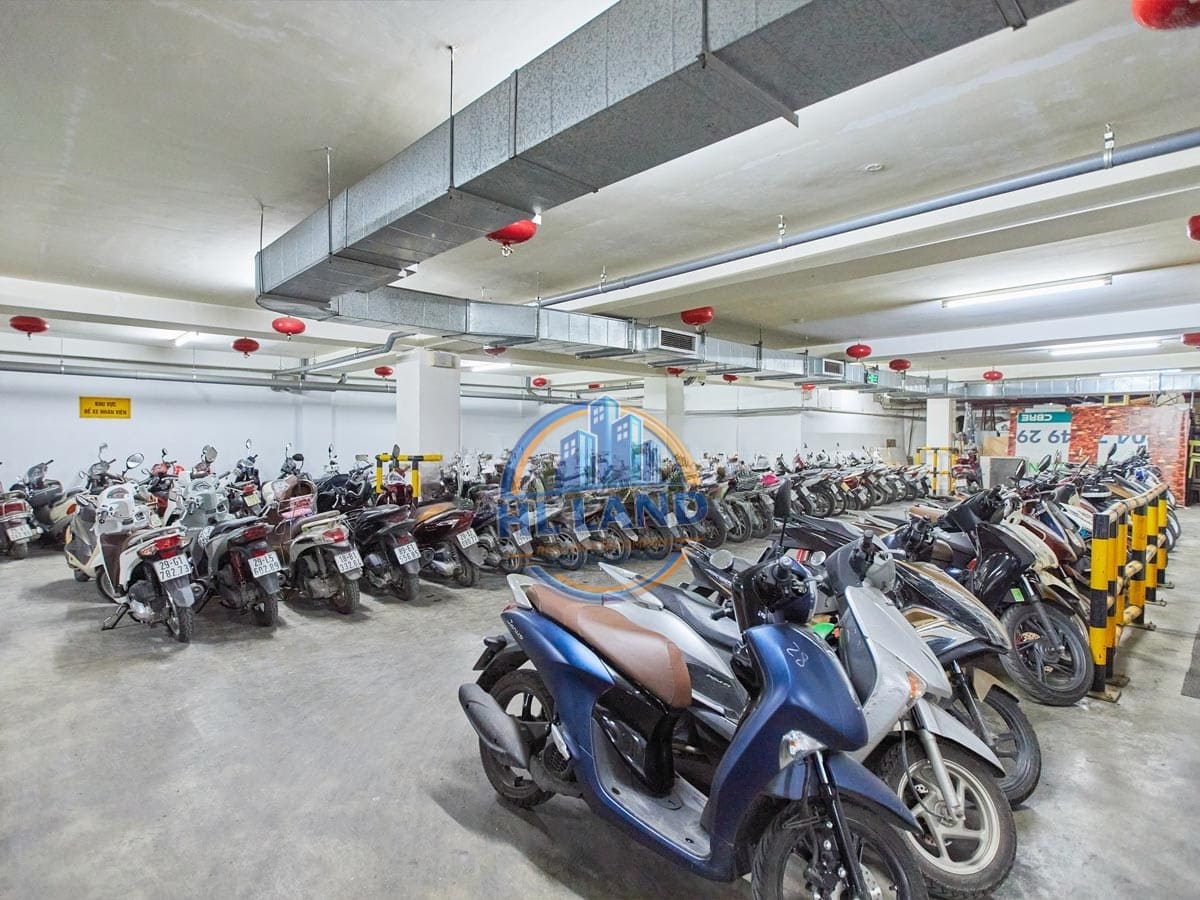 Facilities, Amenities, and Services at Imperial Building