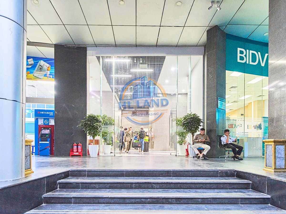 Architecture and Office Standards at VTC Online Building