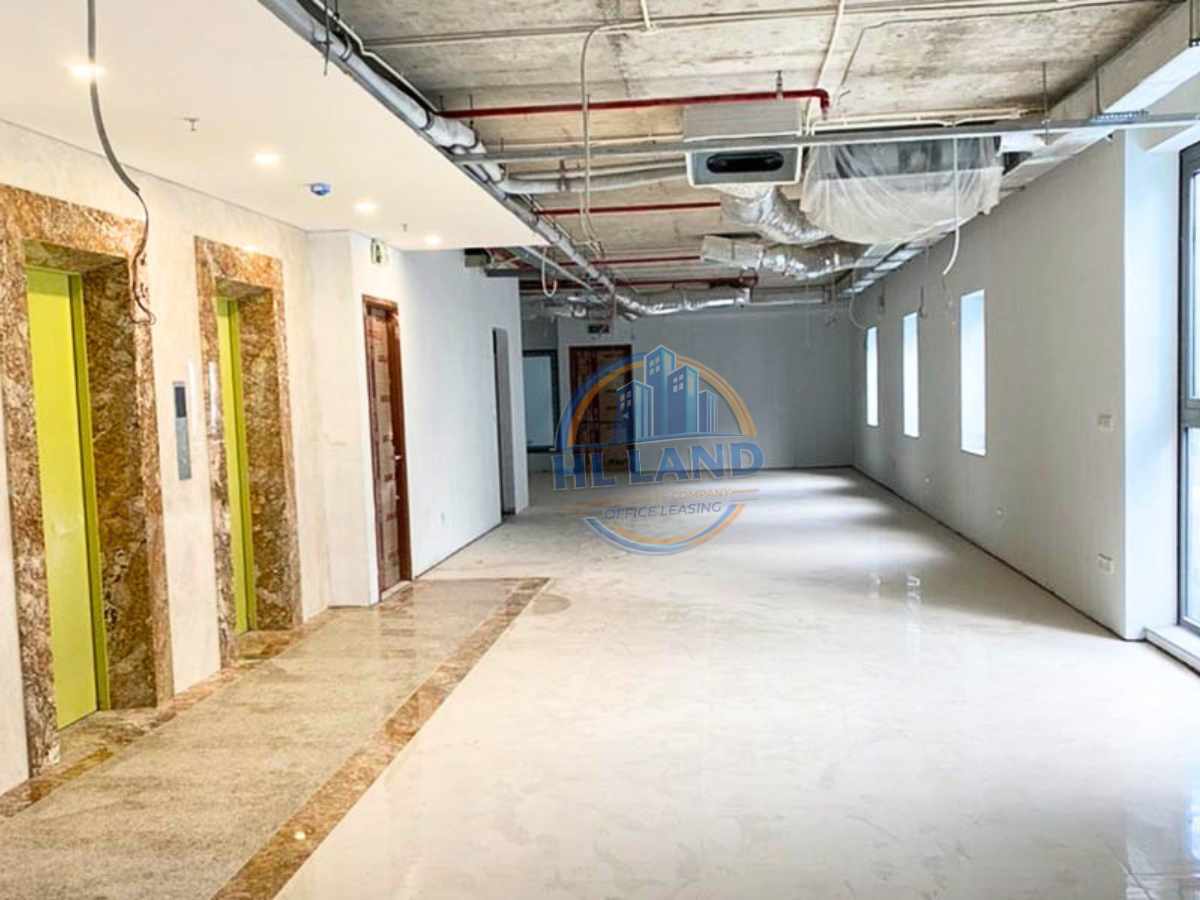 Equipment, Amenities and Services at 15 Ly Nam De Building