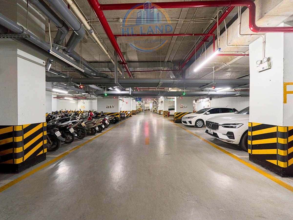 Equipment, Amenities, and Services at Green Diamond Building